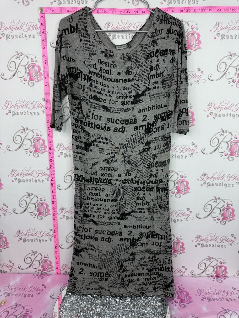 NUMOCO dress Gray Text-Print Scoop Neck Midi Dress